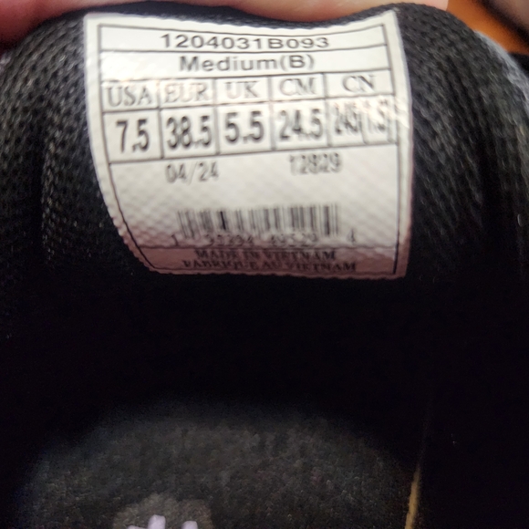 Brooks Anthem 6 Gray With Lavender Running Shoes - Picture 5 of 8